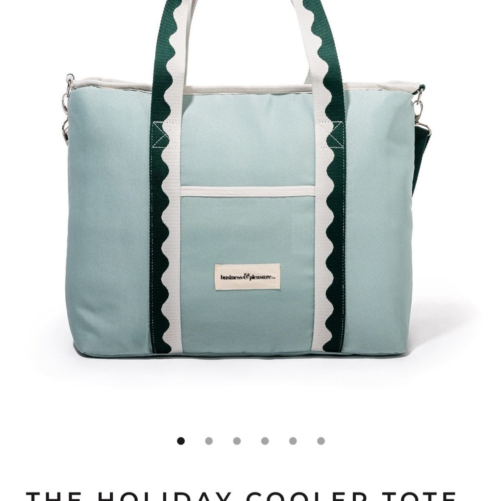 Chic Green and Cream Cooler Tote with Dual Color Handles - Picture 7 of 7